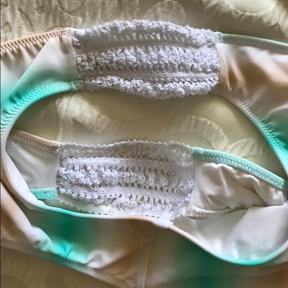 Victoria Secret Bikini Bottom - Picture 6 of 7